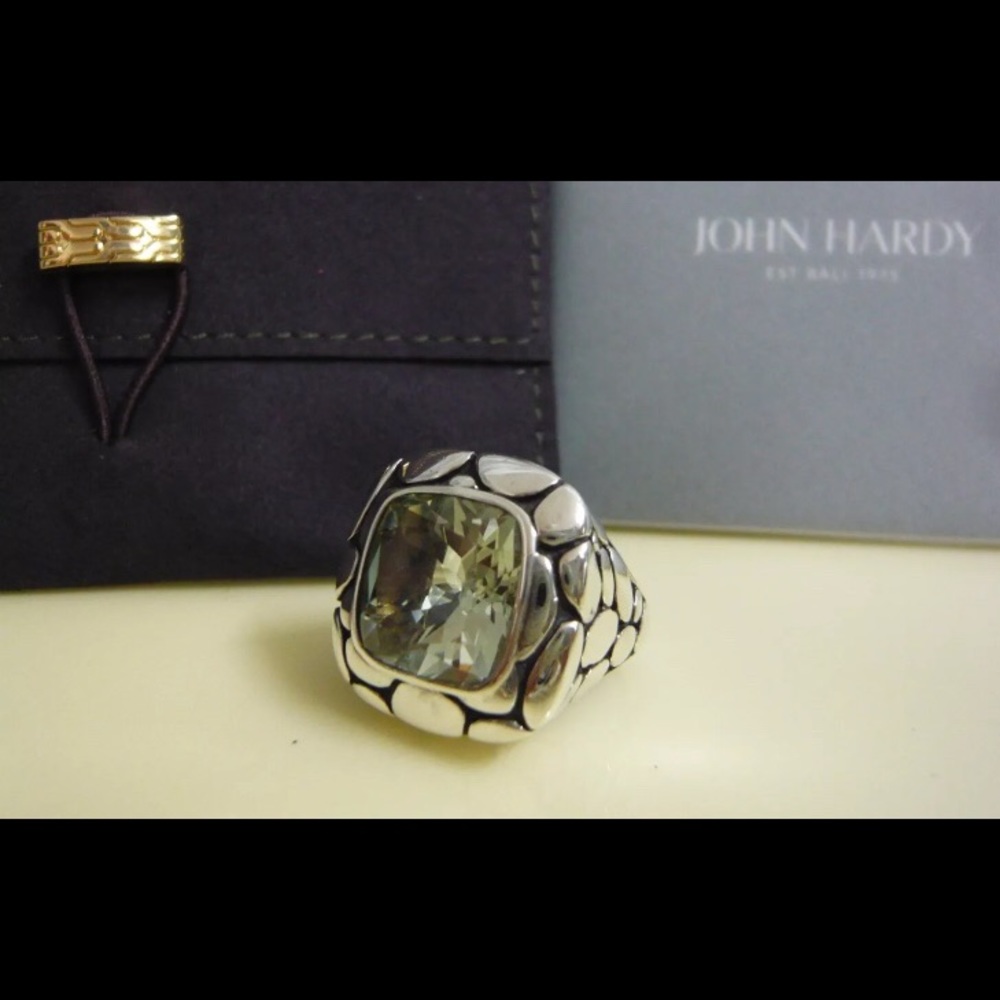 John Hardy Batu pebble square silver 925 size 8